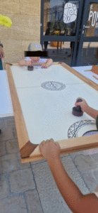 air hockey